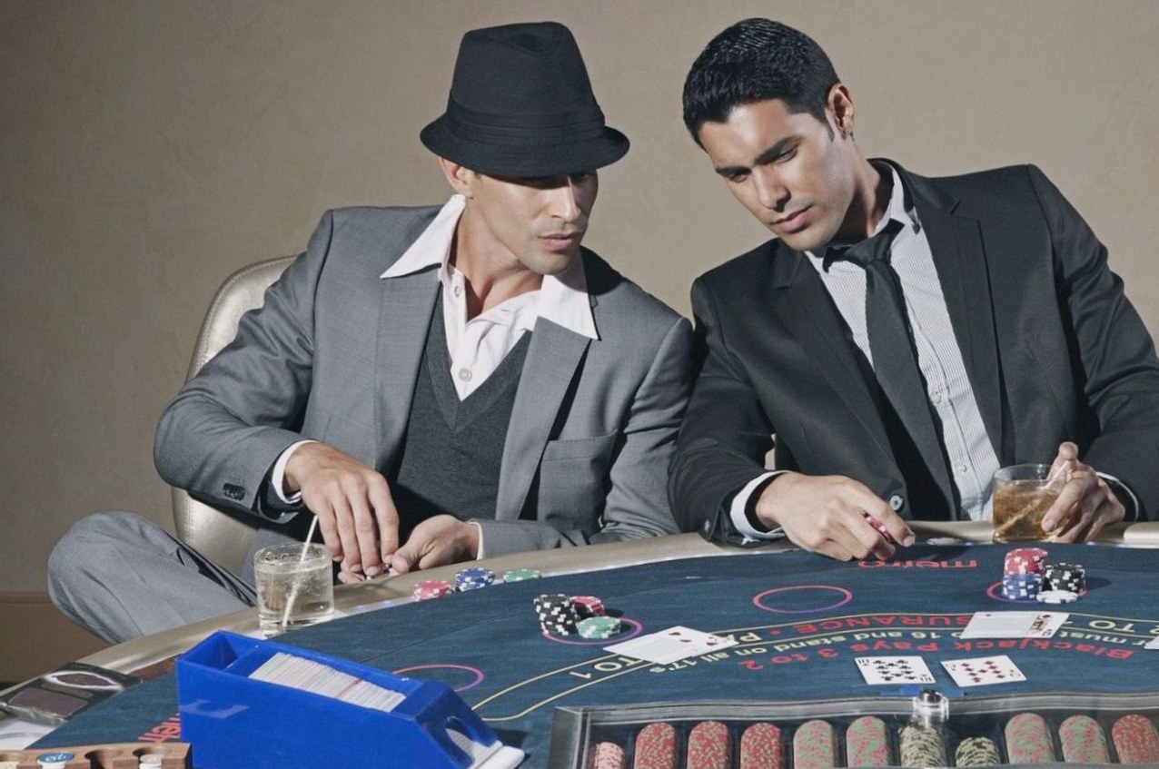 Deep-stack poker tournament